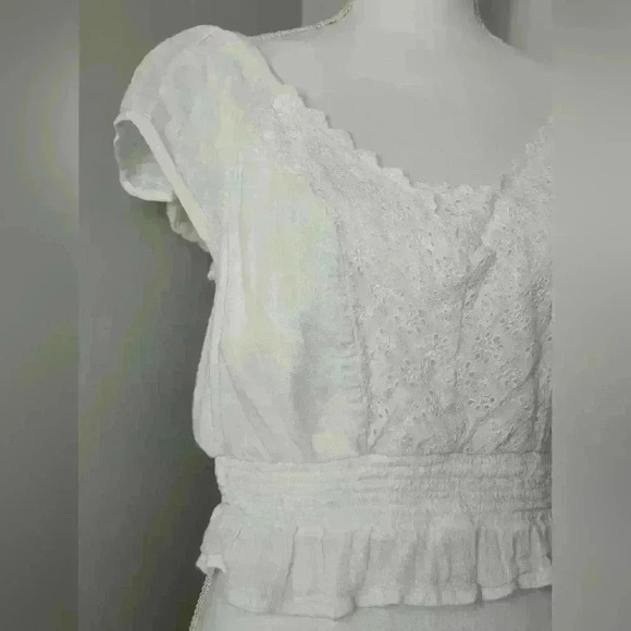 American Eagle Outfitters White Blouse - Picture 3 of 8